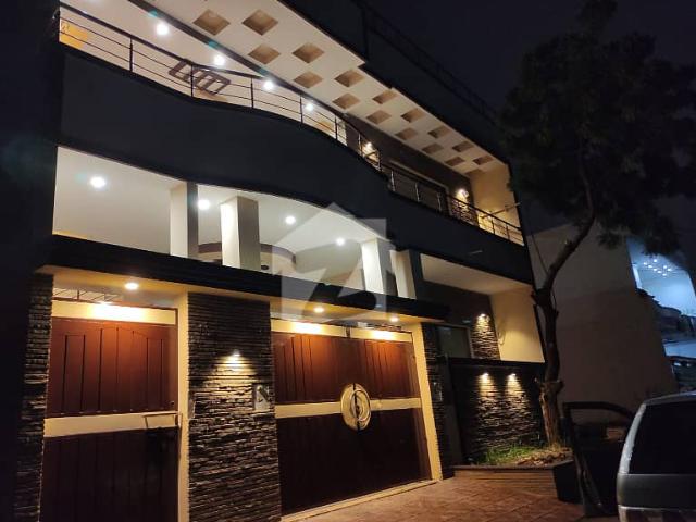 240 Yards Brand New House Available For Sale