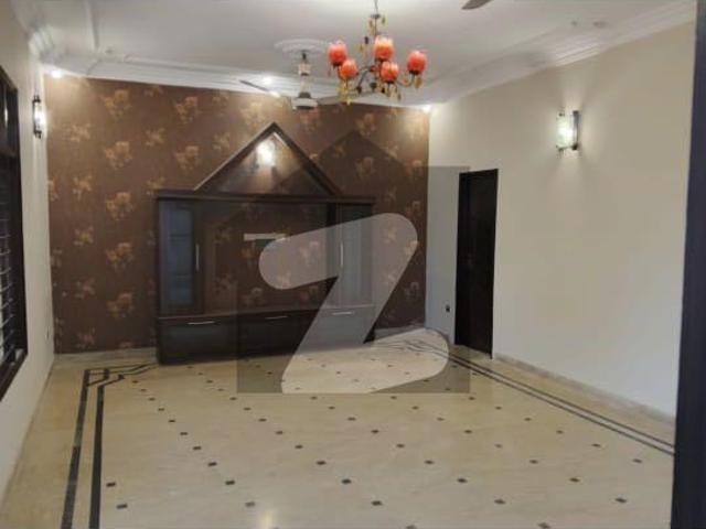 240 Yards Ground Plus 1 Independent House On Rent Saadi Town Block 4
