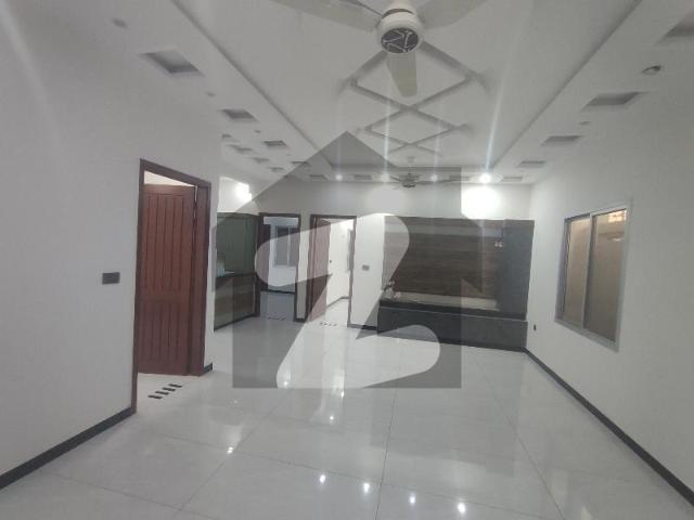 240, Yards Double Storey, Corner House For Sale With Complete Solar System. Soomra Society