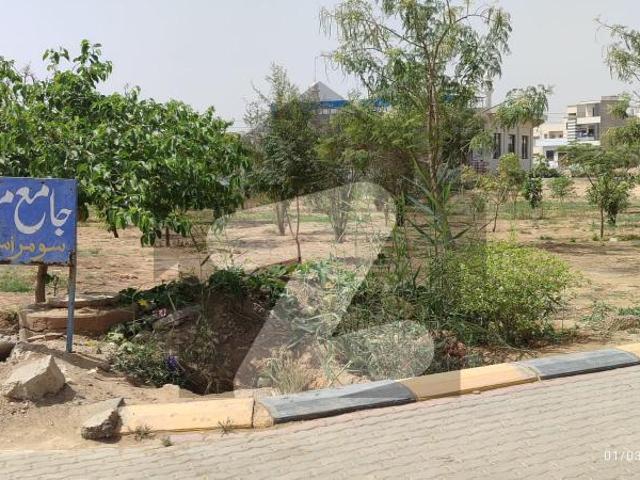 240, Yards Double Storey, Corner House For Sale With Complete Solar System. Soomra Society
