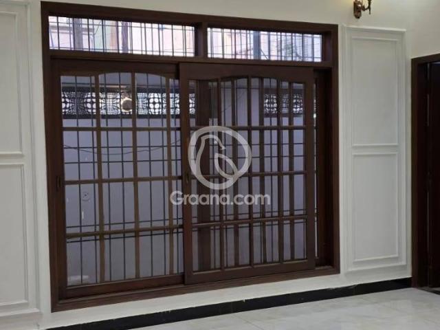 240 Yd² House for Sale