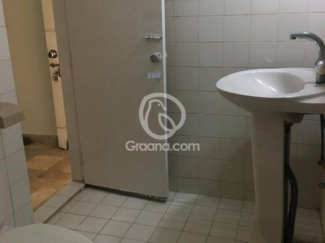 240 Yd² House for Sale