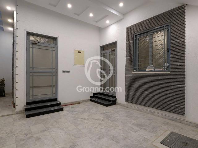 240 Yd² House for Sale