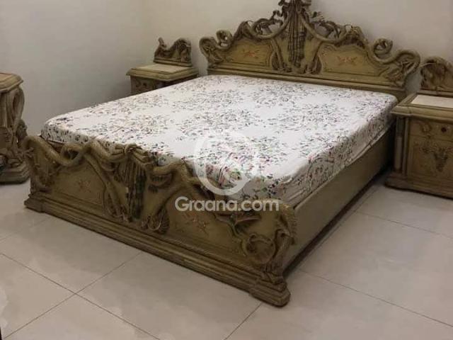 240 Yd² House for Sale