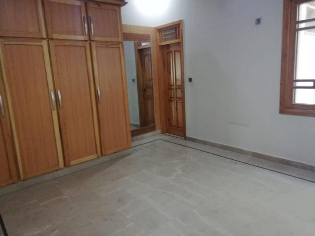 240 Yd² Lower portion for Rent