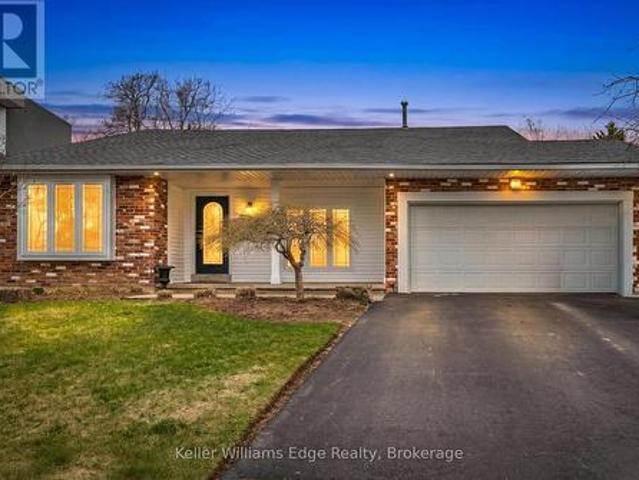 2414 Upton Court, Oakville Wo West, ON, L6L 5E4 house for sale | Listing ID W13159 | Royal LePage