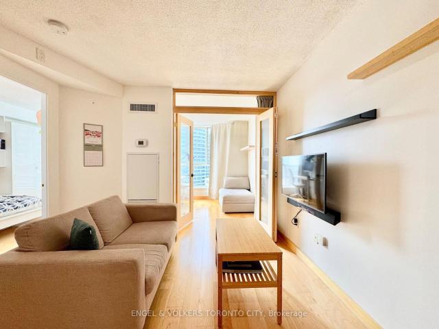 2410 44 St Joseph Street, Toronto | Leased, C13524 | Condos. Ca