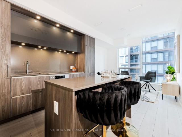 2411 35 Mercer Street, Toronto | Leased, C12753 | Condos. Ca