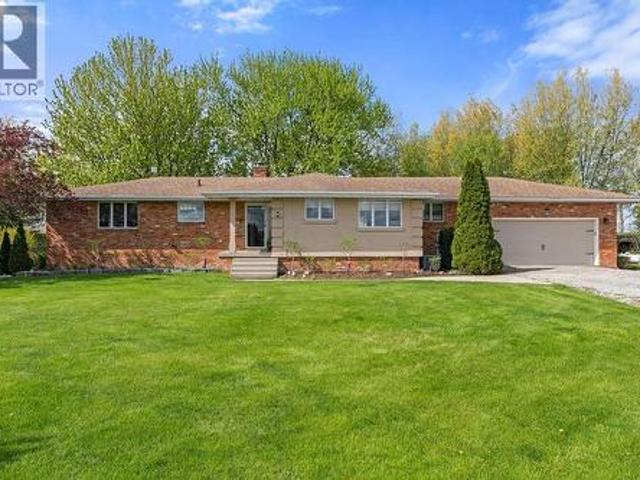 24122 Poppe Road, Tilbury, ON, N0P 2L0 house for sale | Listing ID 26015 | Royal LePage
