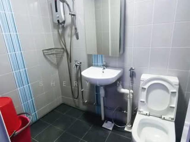 241 Hougang Street 22 HDB Apartment Room Rental, $1,450, 1 Bed 1 Bath 150 sqft $9.67 psf
