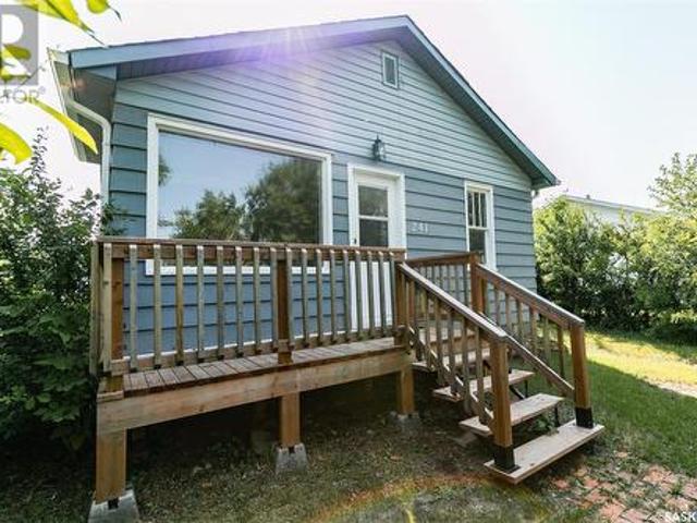 241 Manitoba Street, Kerrobert, SK, S0L 1R0 house for sale | Listing ID SK010432 | Royal LePage