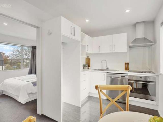 2/424 Manchester Street, Saint Albans, Christchurch City