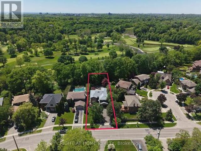 2428 Old Carriage Road, Mississauga, ON, L5C 3G4 house for sale | Listing ID W13433 | Royal LePage