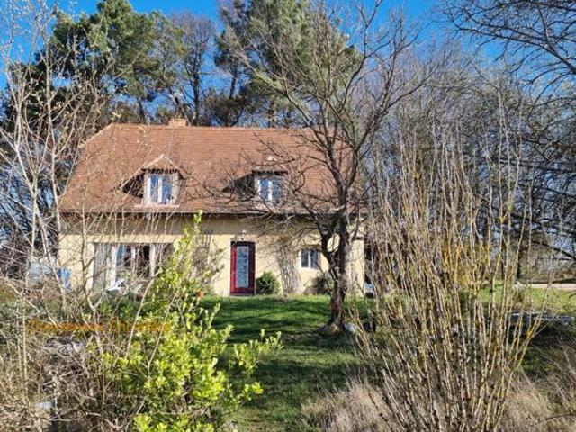 24290 SERGEAC: Maison Périgourdine sur 5000 m²