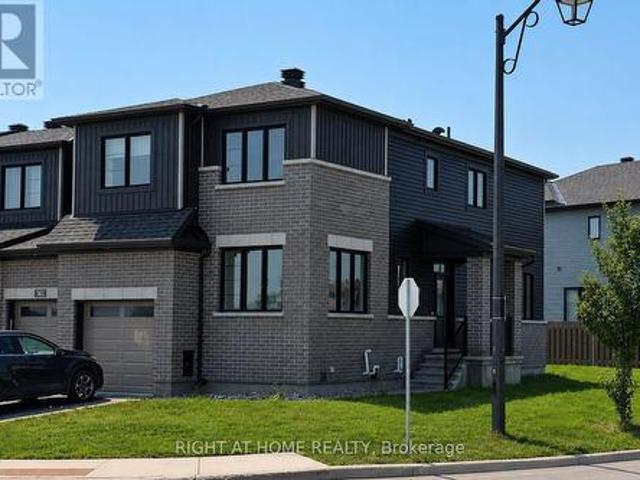 242 Calvington Avenue, Ottawa, ON, K2T 0P9 house for lease | Listing ID X13553 | Royal LePage