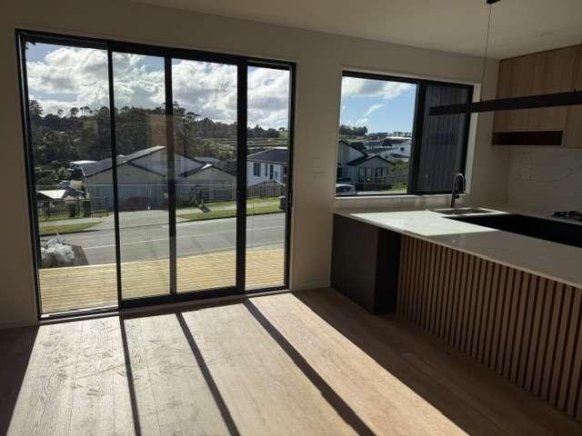 242F West Hoe Heights, Orewa, Rodney