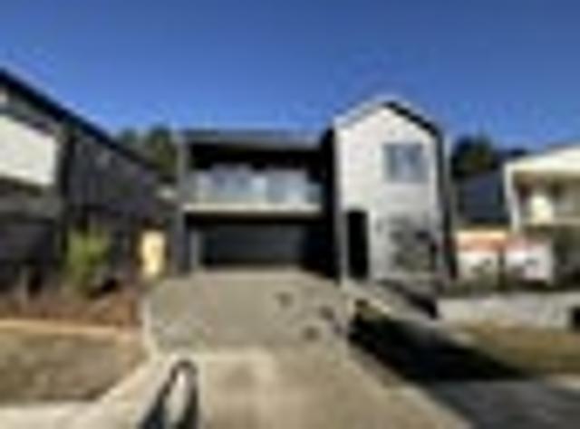 242F 1.35m c/w 5 Bedrooms, Double Garage