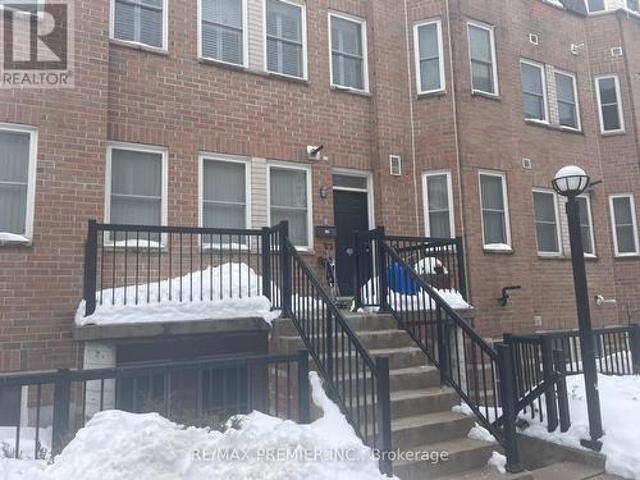 243 760 Lawrence Avenue W, Toronto, ON, M6A 3E7 townhouse for sale | Listing ID W11985 | Royal LePage