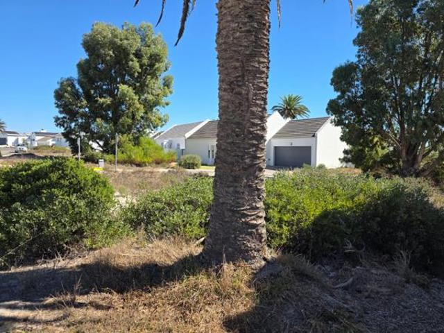 243 m² Land available in Shelley Point