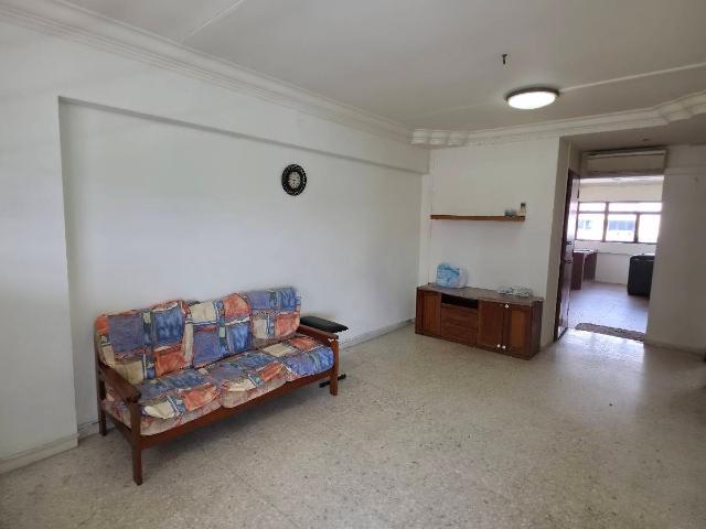 243 Tampines Street 21 HDB Apartment For Sale, $530,000, 2 Bed 2 Bath 797 sqft $665.00 psf