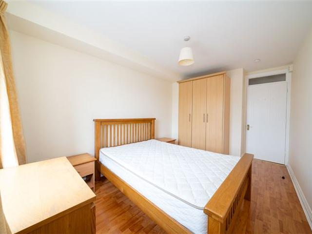 290,000 | 243 The Tramyard, Inchicore, Dublin 8 Brock DeLappe Estate Agents 4985 MyHome. Ie Residential