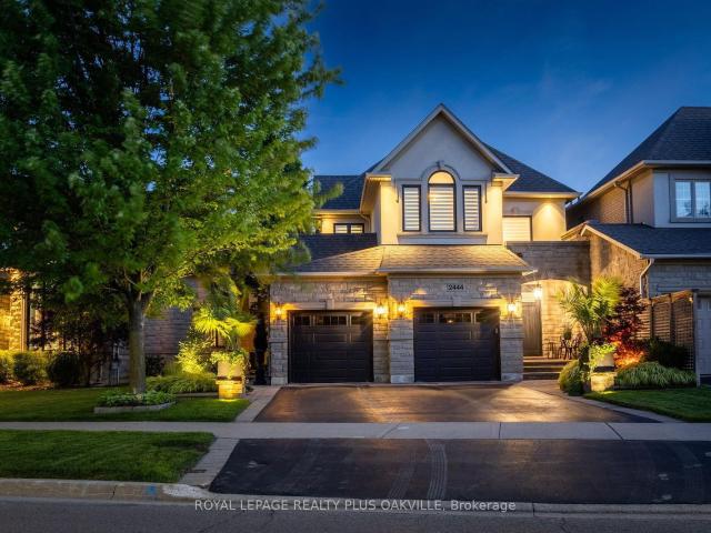 2444 Valleyridge Drive, Oakville | 3Beds/4Bath, Townhouse, $1,779,000 | Condos. Ca