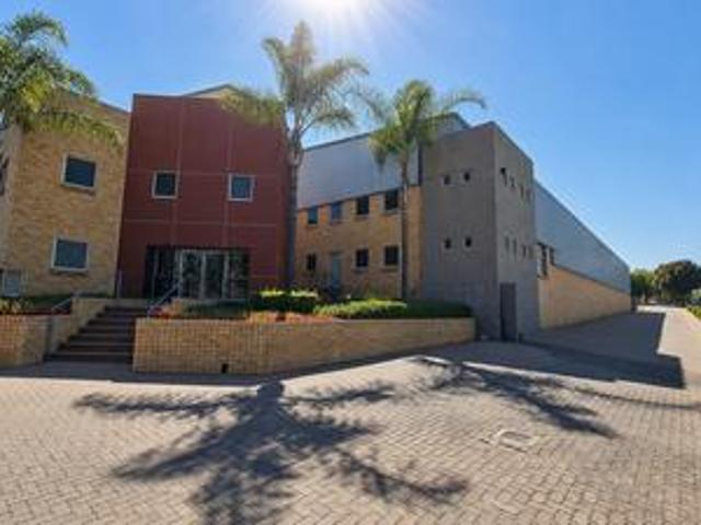 2446sqm warehouse to lease in corpor.