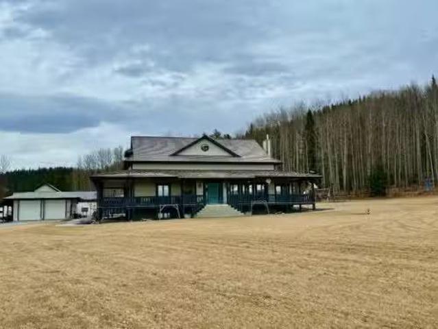24403 East River Road, Hinton, AB, T7V 0A3 house for sale L.