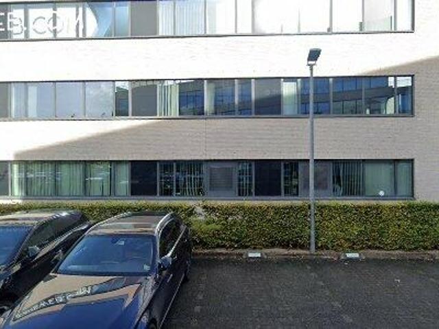 244 660 m2 office space for rent in Mechelen