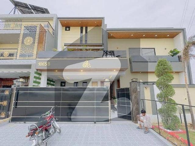 2450 Square Feet House In MPCHS Block B For Sale