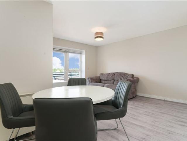 245,000 | 14 Kilwarden Court, Clondalkin, Dublin 22, Ray Cooke Auctioneers 5018 MyHome. Ie Residential