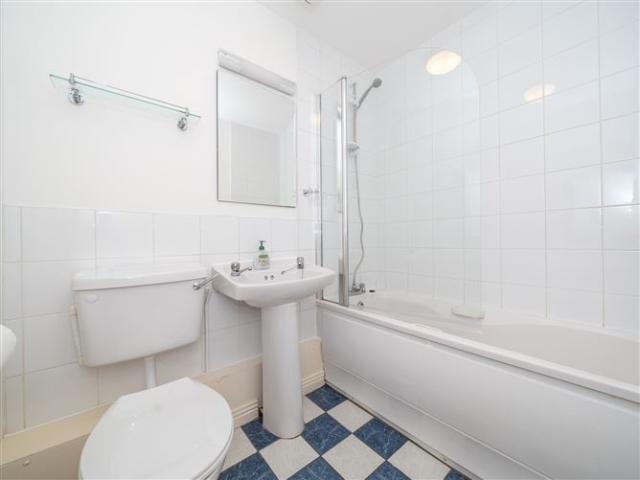 245,000 | 152 The Tramyard, Inchicore, Dublin 8 Brock DeLappe Estate Agents 5017 MyHome. Ie Residential