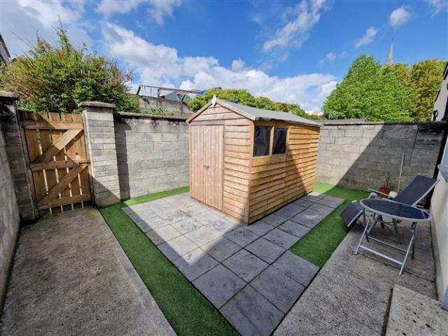 245,000 | 6 Cathedral Court, Clare Road, Ennis, Co. Clare DNG O'Sullivan Hurley 4999 MyHome. Ie Residential