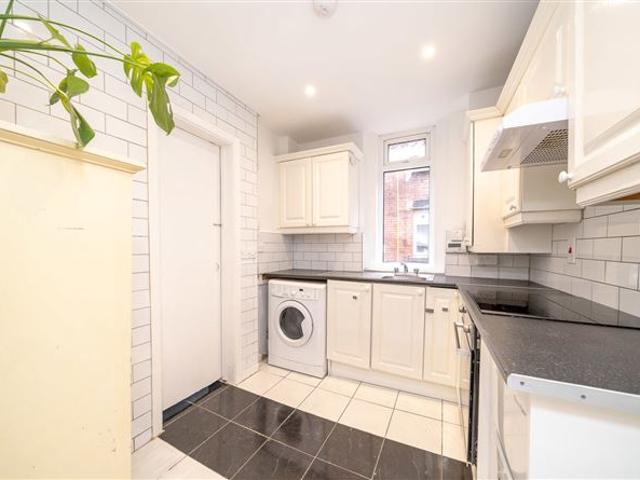 245,000 | 85 Rialto Court, Rialto, Dublin 8 Brock DeLappe Estate Agents 5010 MyHome. Ie Residential