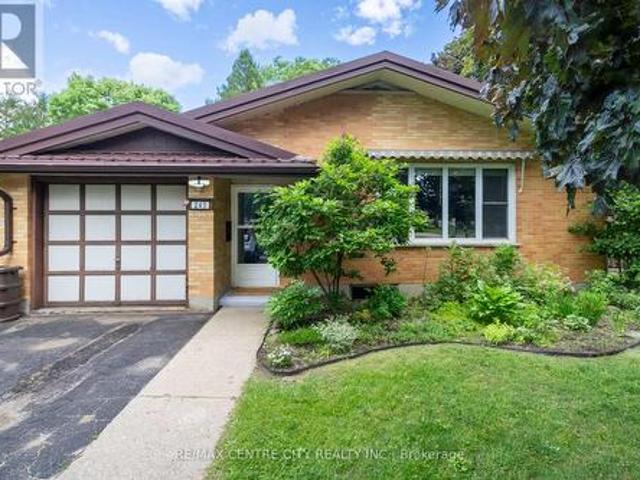 245 Dominion Street, Strathroy Caradoc Nw, ON, N7G 3G9 house for sale | Listing ID X13587 | Royal LePage