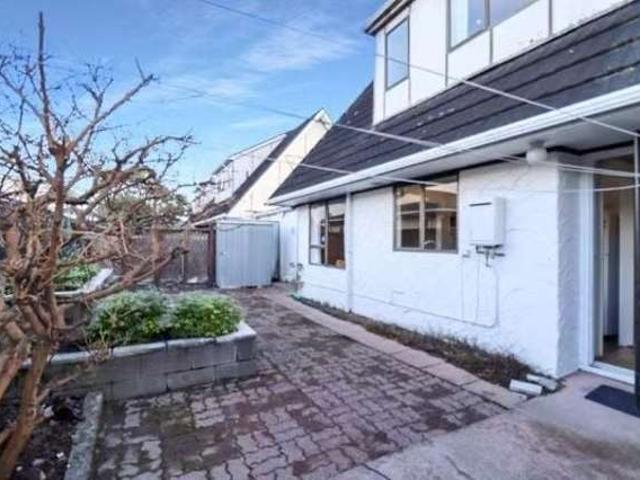 2/45 Whites Line West, Woburn, Lower Hutt City