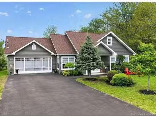 245 Yvon St, Saint Antoine, NB, E4V 1K9 house for sale List.