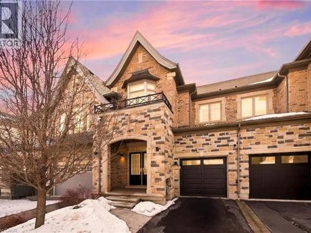 2466 Village Common, Oakville, ON, L6M 0S2 house for sale | Listing ID 40831 | Royal LePage