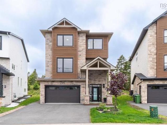 246 Talus Avenue, Bedford, NS, B4B 2G3 Luxury House for sale | Listing ID 202613 | Royal LePage Carriage Trade Luxury Properties