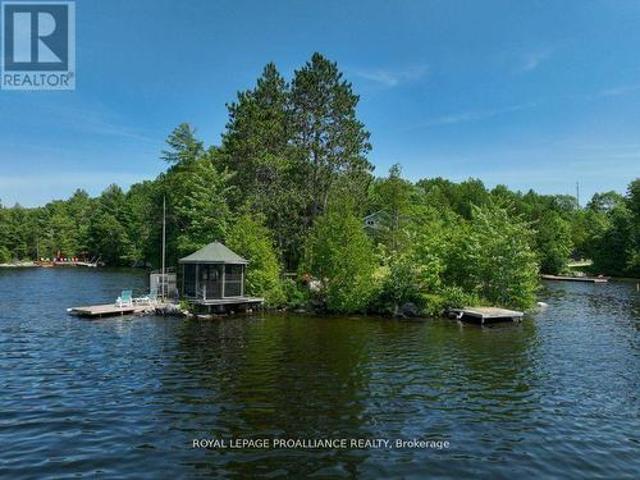 2475 Alf'S Bay Lane, Central Frontenac Centre, ON, K0H 1B0 house for sale | Listing ID X12105 | Royal LePage