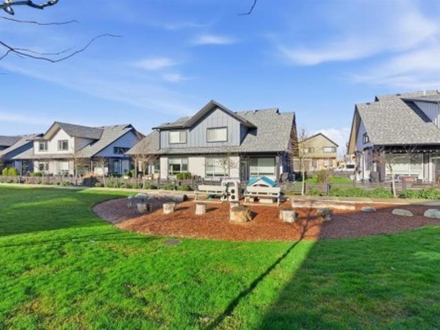 2478A Wren Drive, Delta, BC, V4M 0E6 house for sale | Listing ID R3123 | Royal LePage