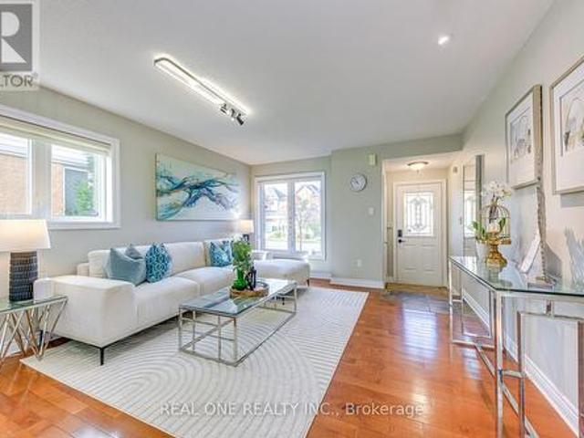 2470 Bankside Drive, Mississauga, ON, L5M 6E6 house for sale | Listing ID W13494 | Royal LePage