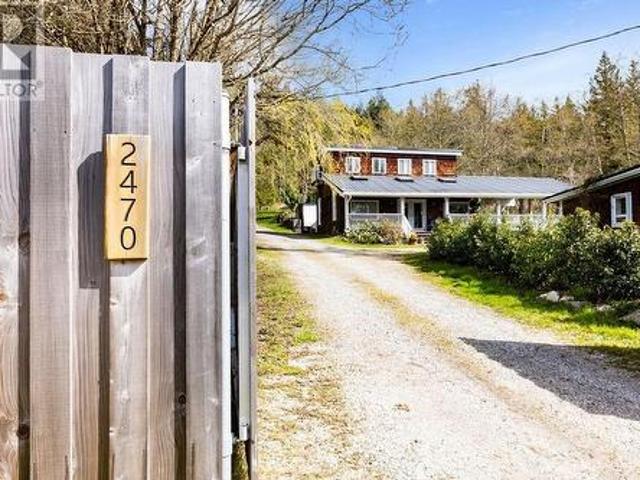 2470 Sunshine Coast Highway, Roberts Creek, BC, V0N 2W5 house for sale | Listing ID R2987 | Royal LePage