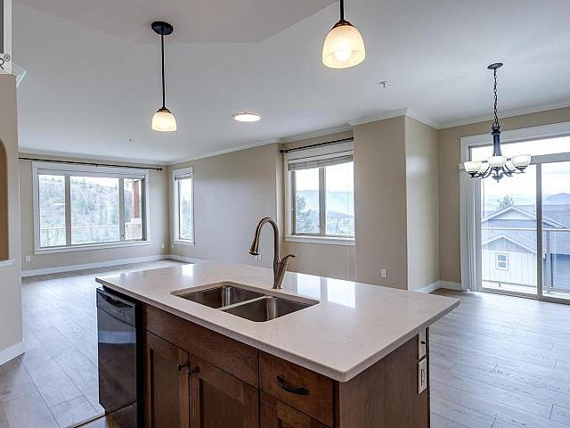 2470 Tuscany Drive Unit# 302 West Kelowna, British Columbia