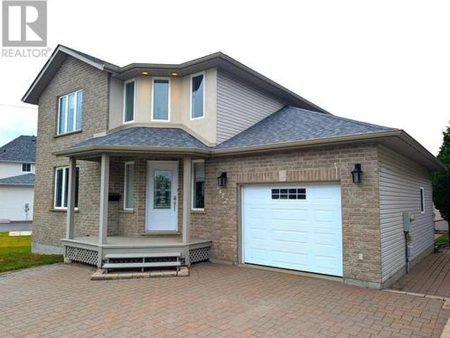 2472 Bancroft Drive, Sudbury, ON, P3B 1T3 house for sale | Listing ID 2129 | Royal LePage