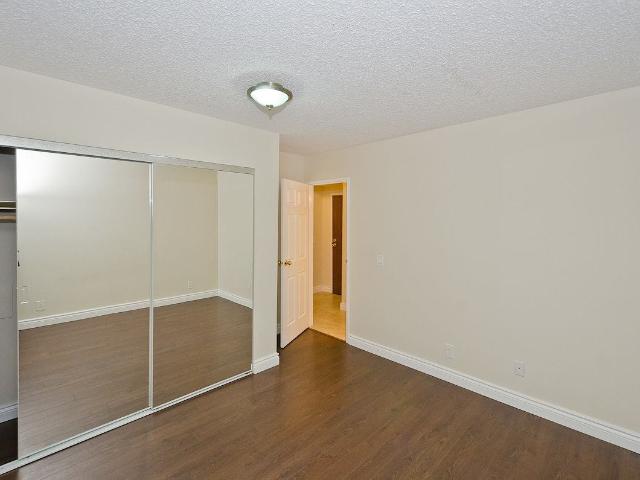 247 20 Avenue NE 1 Bedroom Apartment for Rent at 247 20 Ave Ne, Calgary, AB T2E 1R1 Tuxedo Park