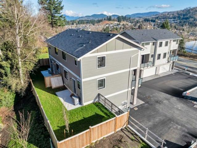 2485 Beck Road, Abbotsford, BC, V2S 4S3 duplex for sale | Listing ID R3139 | Royal LePage