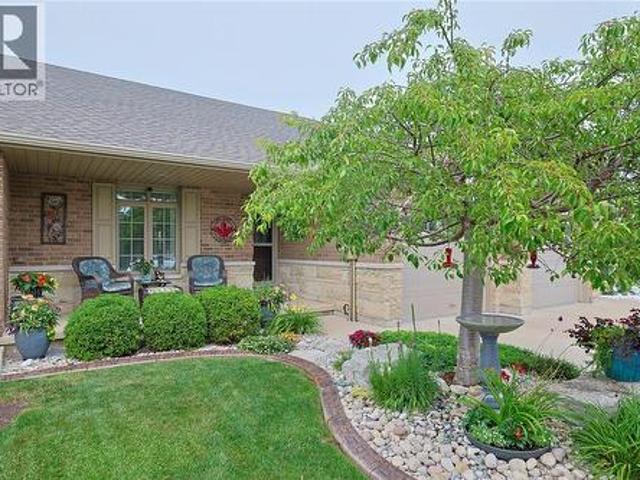 248 Bentley Court, Sarnia, ON, N7S 0E1 house for sale | Listing ID 26017 | Royal LePage
