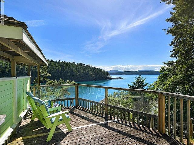 248 Leighton Lane Mayne Island, British Columbia