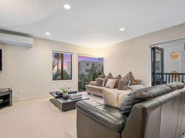 2/48 Te Arawa Street, Orakei, Auckland City